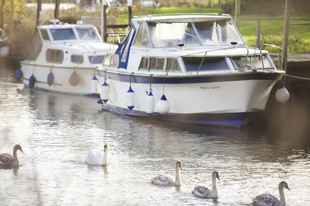 The Trout At Tadpole Bridge Hotel Faringdon Exterior foto